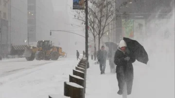 新たなスノーストームが米国の一部を襲い、アラートの都市