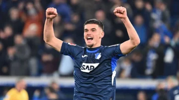 Albian Hajdari gibt erstaunliche Hilfe für Koln