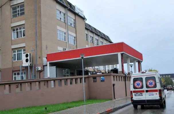 Αυτή είναι η κατάσταση του ανθρώπου που χτυπήθηκε από το γιο του με ένα τσεκούρι
