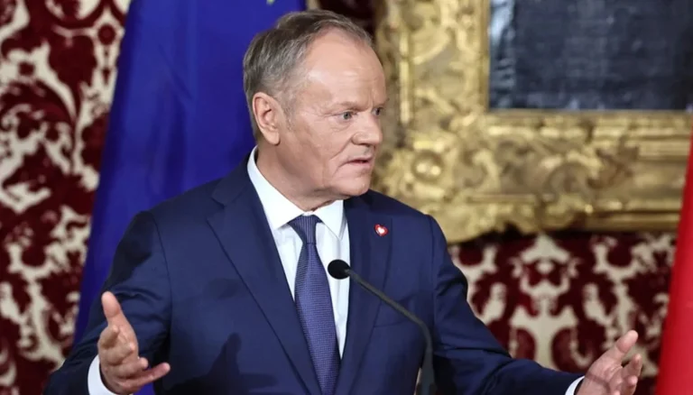 Ο Tusk καλεί τους πολωνούς πολίτες: Φύγετε από το Ιράν αμέσως, η σύγκρουση είναι πολύ κοντά