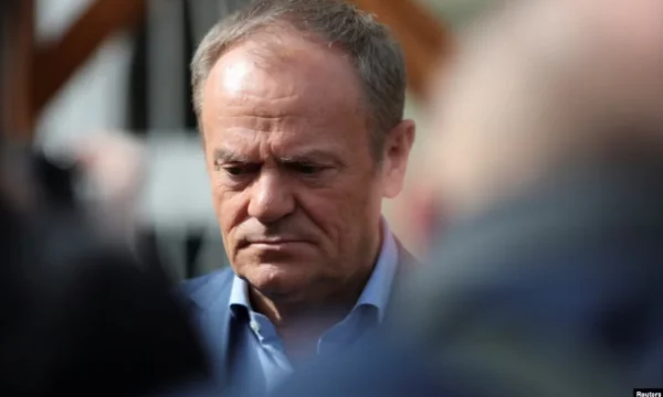 Ο πρωθυπουργός της Πολωνίας καλεί τους πολίτες: Φύγετε αμέσως από το Ιράν