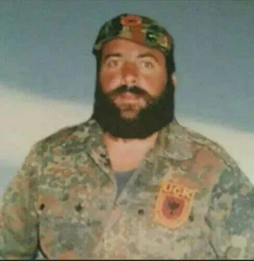 Ex-SoldierがKLA Skender Ademiを死ぬ
