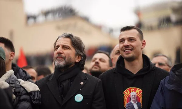 Rama udostępnia zdjęcia Andrew Thaci z Marszu Sprawiedliwości: United for Justice, State and Our Nation
