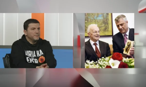 “Βγήκαν έξω, του είπαν, έλα, ας δείξουμε τη σημαία”, ο Κράσνικι καλεί τη συνάντηση μεταξύ Θάτσι και Ντεμάτσι ένα ιστορικό θέαμα