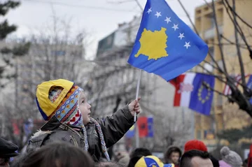 Kosovo独立記念日、これは状態の症状プログラムです