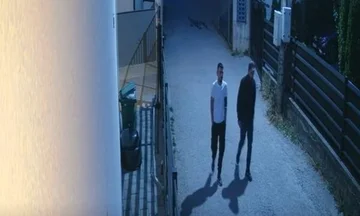 Gjilanの警察は、深刻な盗難を疑ったこれらの2人の足場を公開します