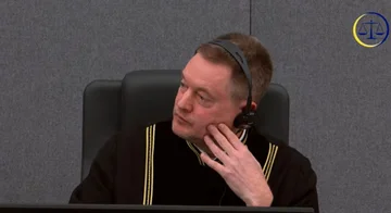 裁判官は、最初の質問、Tatciの防衛とWesselの答え:法律は、セキュリティリスクを防止することができます