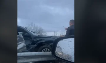 Pristina Streetの2つの事故? Podujevo、負傷した3人
