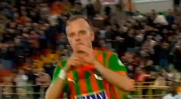 Hadergj street punktet nächstes Tor in der türkischen Superleague