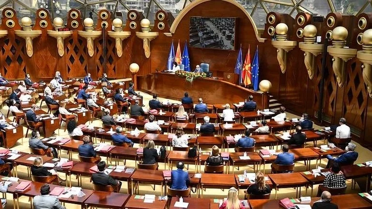 Parlamentul Macedoniei a desemnat Rezoluţia în Protecţia Salvatorilor
