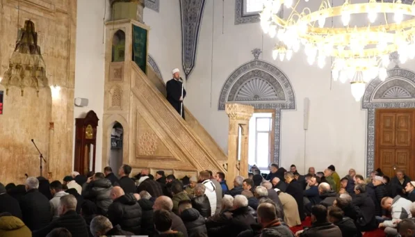 Τα τζαμιά του Κοσσυφοπεδίου καλούν για συμμετοχή στη Δικαιοσύνη “, όχι στην πολιτική”