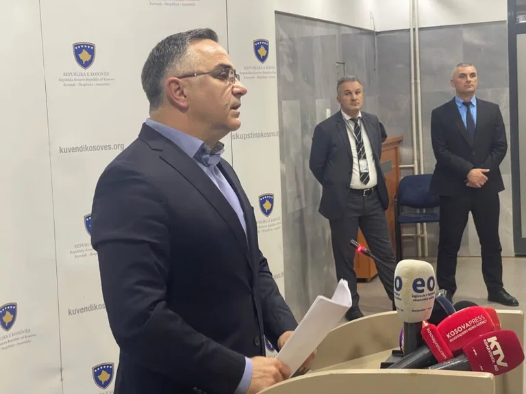 Tahiri: Najpomembnejša tema zasedanja je resolucija, ki jo bo Parlament sprejel za osvoboditve v Haagu.