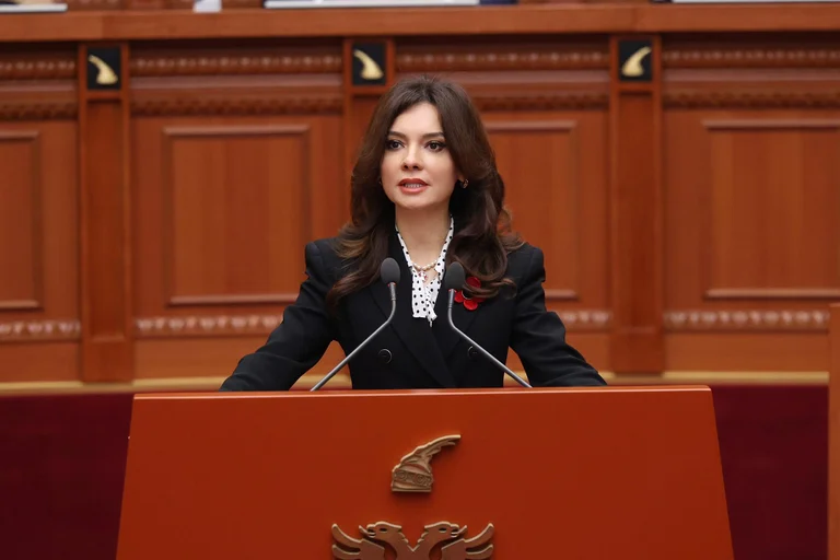 Αλβανός κορυφαίος διπλωμάτης: Η Αλβανία συμμετέχει διπλωματικά στην προστασία του πολέμου του KLA