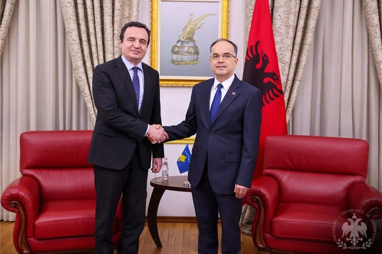 Pilidaj felicita Kurt pel nou govern: implementació de germàly per Kosovo