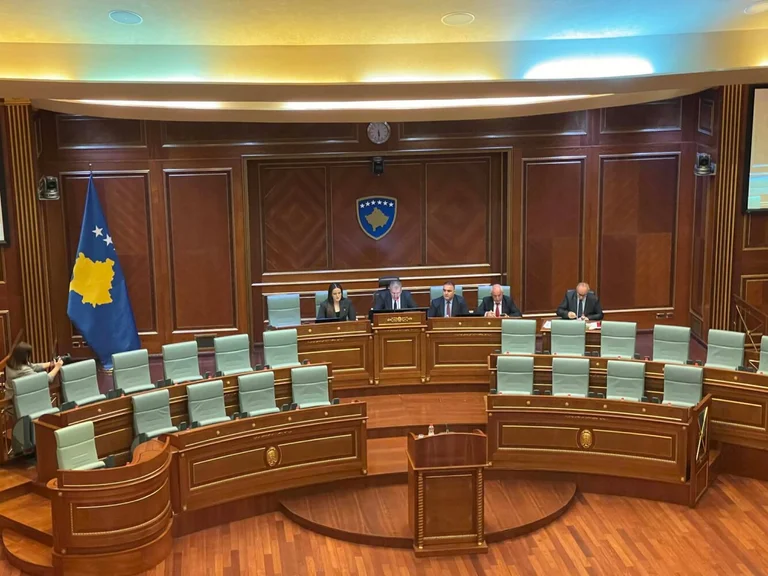 În seara asta sesiuni de formare guvernamentală!