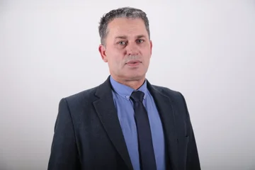 Mustafa: Kosovoの地震区域、私達はより豊富なの6.5までクォークスをあります