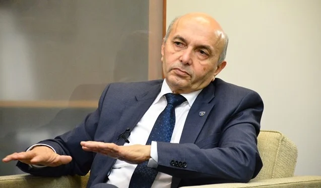 Mustafa: Problemy zdrowotne pojawiły się, gdy byłem premierem, była wielka presja, rząd z gazem łzawiącym