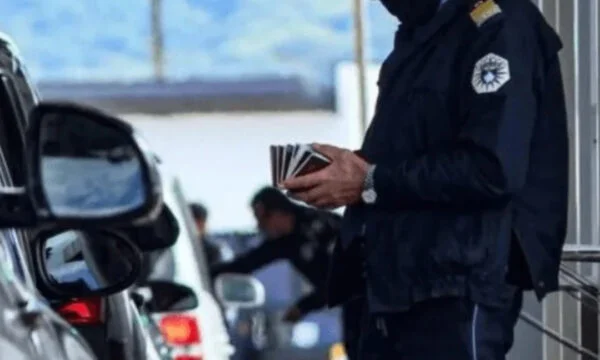 Policiji v Vmici je ponudil 5 evrov podkupnine.