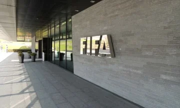 FIFAは、公式のスコアを失ったクラブで行動するように促しました, リーグに残るために