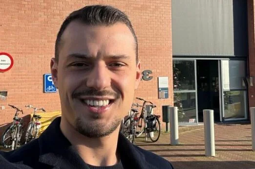 Thacijev sin pride z reakcijo, potem ko je tožilstvo zahtevalo 45-letno obsodbo na očeta.