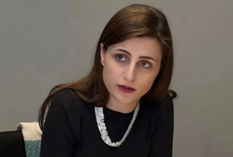 Yanina Umer: Vlada uničuje žep državljanov zaradi slabega upravljanja energetskega sektorja
