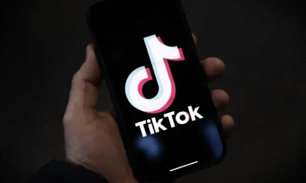 Avrupa Komisyonu, TickTok’un değişmesini istiyor: Bu bağımlılık yaratıyor.