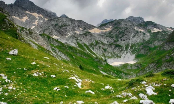 Varuh piše o Kosovu: Seveda ga je treba obiskati.