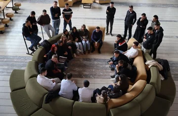 Kosovo の学生組織は march “Justice、politics” をサポート