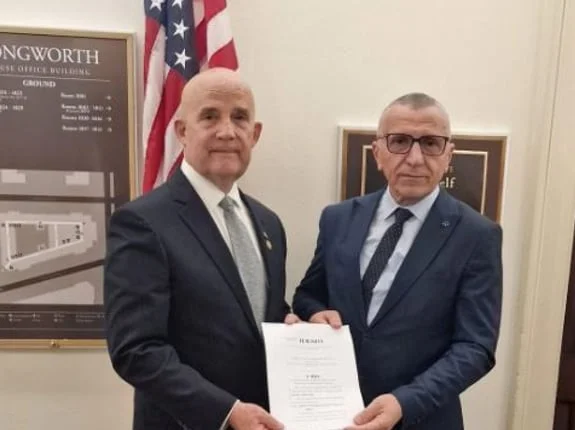 Shaip Kamberi sprejema ameriški zakon proti albanski diskriminaciji v Srbiji