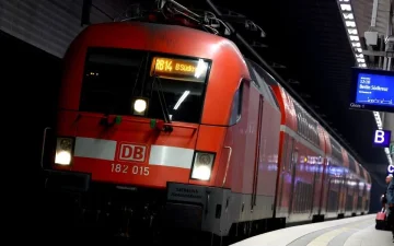 ドイツで重い:列車の請負業者は、チケットレス乗客によって殺されます