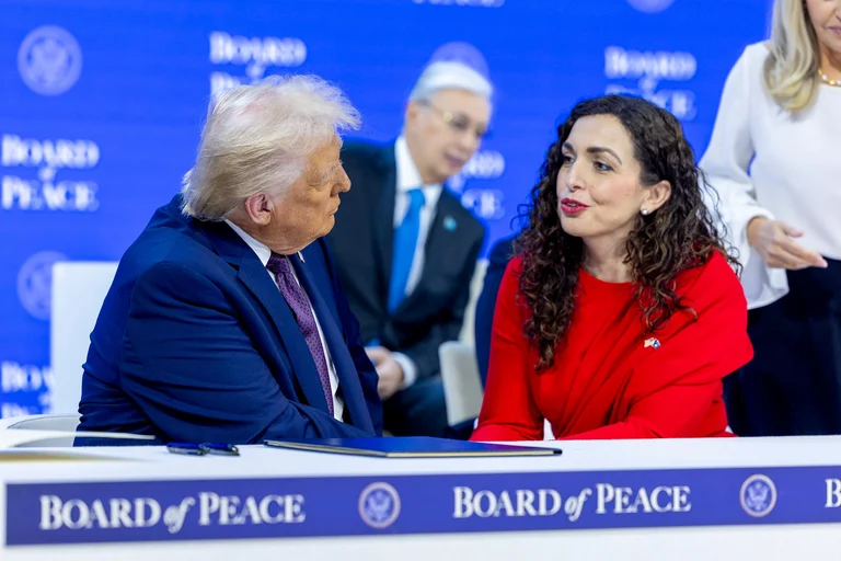 Немецкий фАЗ “godet” Осман: Вы играете роль “Кандидат в президенты США от Трампа” готов на все ради карьеры