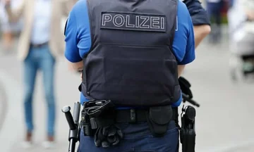 チューリッヒで逮捕されたコソヴォ、ユダヤ人を攻撃