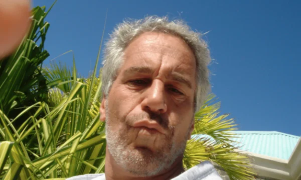 Novi dokumenti FBI: Jeffrey Epstein je bil opisan kot “premožen manager”