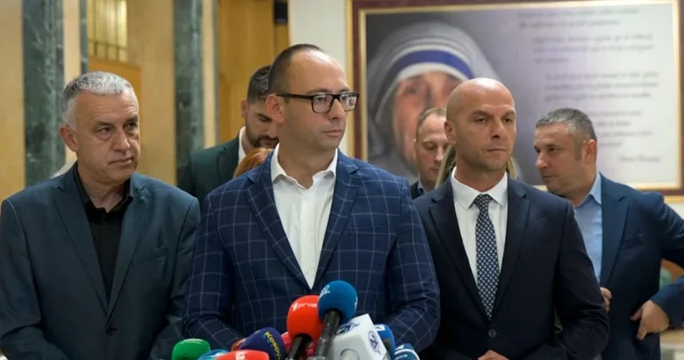 Ali je srbski seznam mogoče izolirati iz Vettevendosje?
