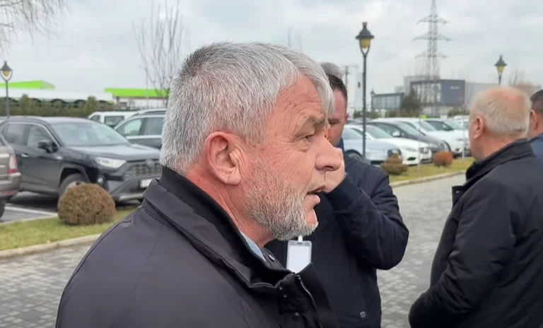 1600'den fazla oy kaldırıldı, LDK adayı sinirlendi: Hadi gel, beni D.A., gazeteciler mutlu mu?