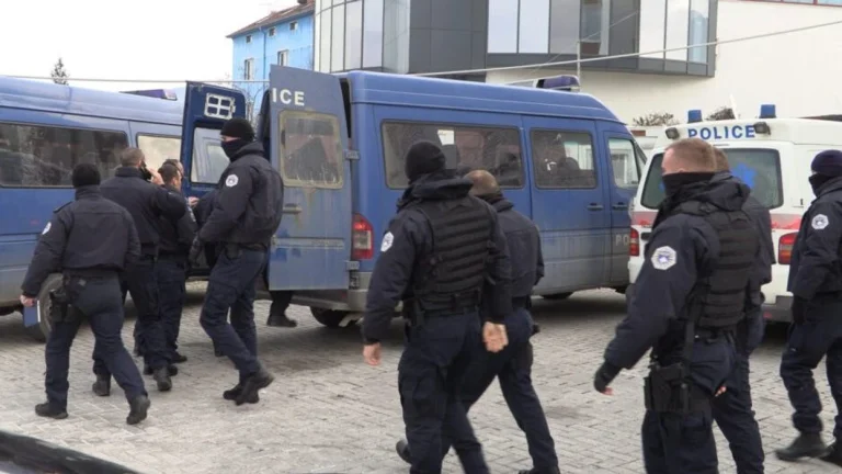 Interzis pentru 4 comisari, Prizren KKZ Leader