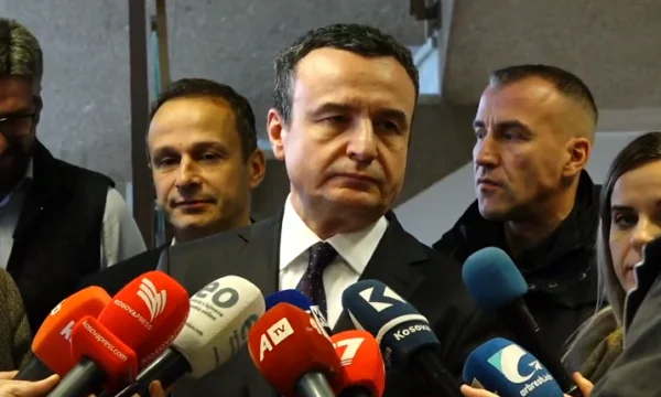 Kurti za mirovni svet, da ne omenjam Osmanovega podpisa s Trumpom: Pripravljeni smo za prevoz KSF v Gazo.