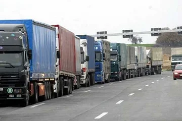 Gospodarska zbornica: Protesti v sosednjih državah povzročajo težave kosovskim podjetjem
