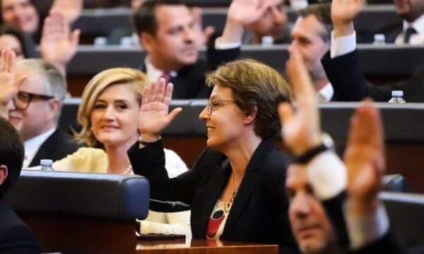 Kusari-Lila ei tue Osmania presidenttien puolesta.