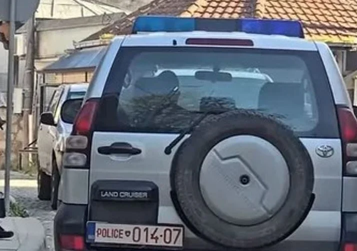 Poliţia a arestat o persoană din Kacanik care a furat televiziunea în valoare de 1800 de euro şi apoi a vândut-o.