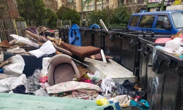 El municipi de Pritina interposi en la crisi dels residus, comença la cooperació amb “Clean” Regional