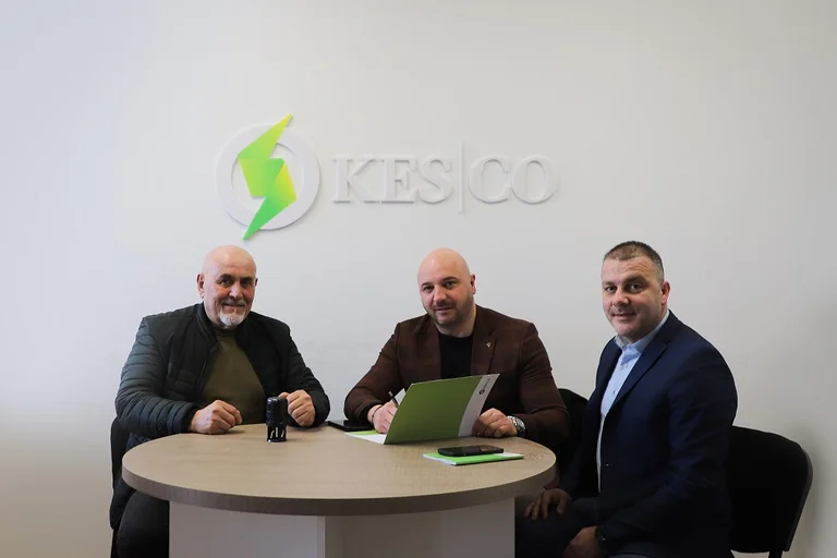 K E SCO Premium ו- Grand Hotel Belushi מחזקים את השותפות לאספקת אנרגיה יציבה