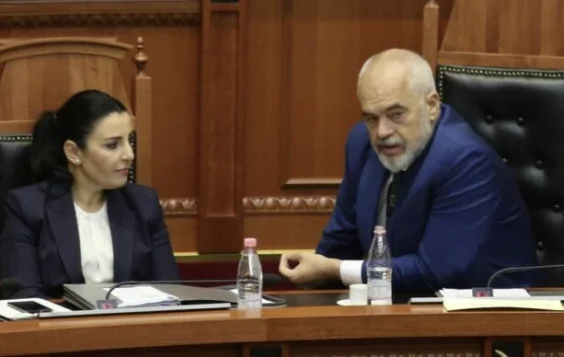 Suspendarea lui Balluk, audierea constituţională începe, primul ministru reacţionează: SPAK a încălcat legea