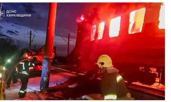 זלנסקי מגנה התקפה רוסית קטלנית בפחד מרכבת נוסעים