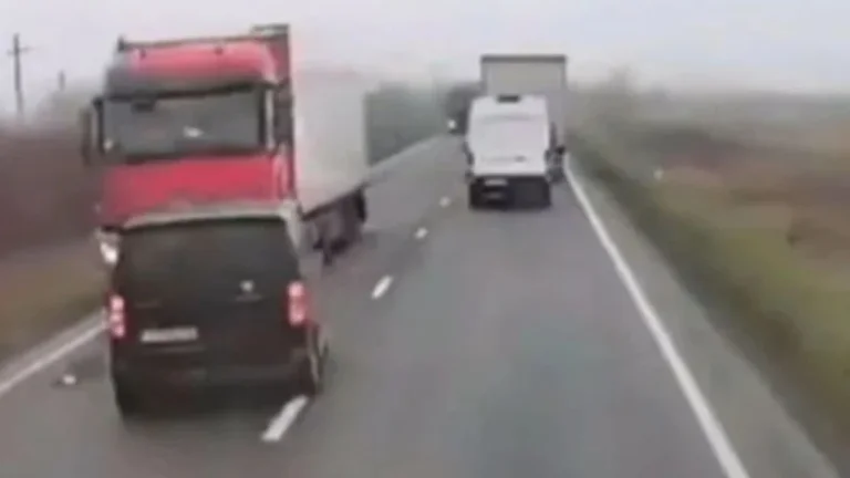 El tràgic accident dels fans grecs / Va a l'equilibri de les 7 víctimes, suposadament una d'elles és albanès