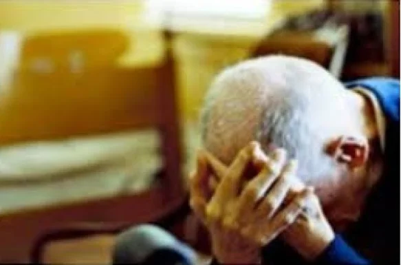 כבד: ילד מנצח את אביו בפריסטינה