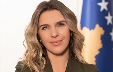 Vodja kabineta Vjose Osman je skril družinska podjetja, ki so zaslužila na tisoče evrov.