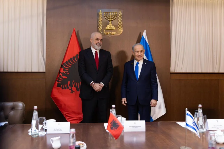 Edi Rama נפגש עם עמית ישראלי בנג'מין ניה