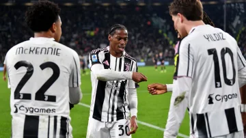 Juventus niszczy Neapol Antonio Conte