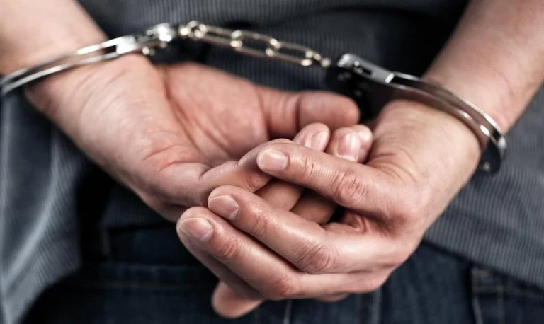 Disputa sa încheiat cu focuri de armă, trei persoane arestate în Suhareka
